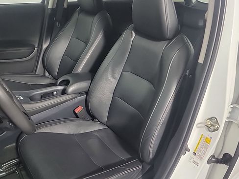 Certified 2019 Honda HR-V EX-L image 18