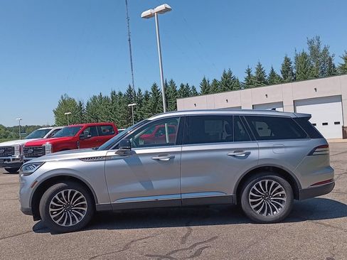 Used 2023 Lincoln Aviator Reserve AWD/4WD image 24
