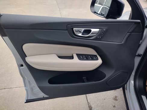 New 2026 Volvo XC60 T8 Plus w/ Climate Package image 10