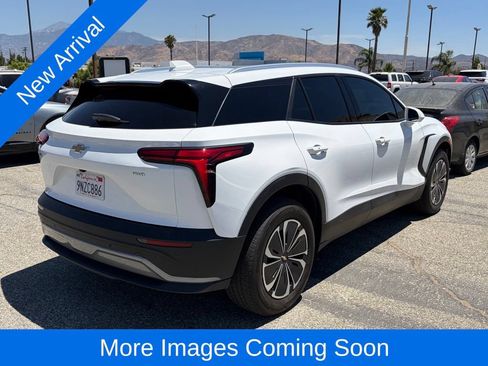 Used 2024 Chevrolet Blazer EV LT AWD/4WD image 2