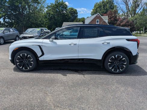 New 2026 Chevrolet Blazer EV RS AWD/4WD image 7