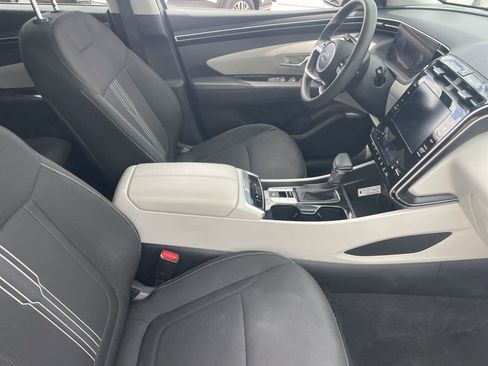 Certified 2024 Hyundai Tucson SEL FWD image 11