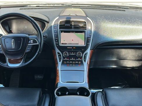 Certified 2019 Lincoln Nautilus Reserve FWD image 8