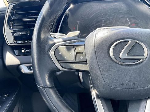 Used 2024 Lexus RX 450h AWD w/ Luxury Package image 24