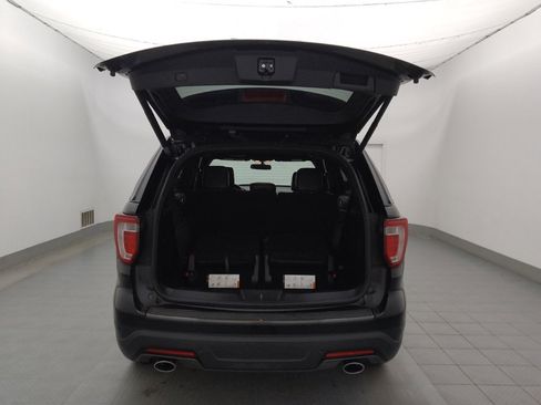 Used 2018 Ford Explorer XLT w/ Equipment Group 202A image 29