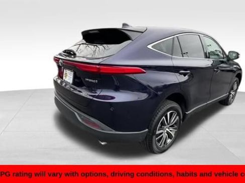 Used 2021 Toyota Venza LE w/ Carpet Mat Package (TMS) AWD/4WD image 6