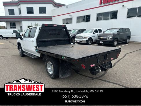Used 2024 Chevrolet Silverado 3500 LT w/ Convenience Package AWD/4WD image 3