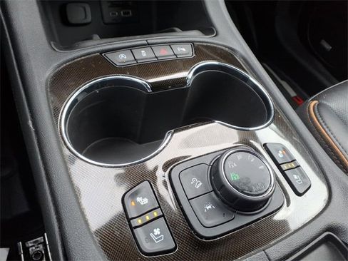 Used 2021 GMC Acadia AT4 w/ Technology Package image 19