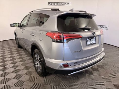 Used 2016 Toyota RAV4 XLE AWD/4WD image 4