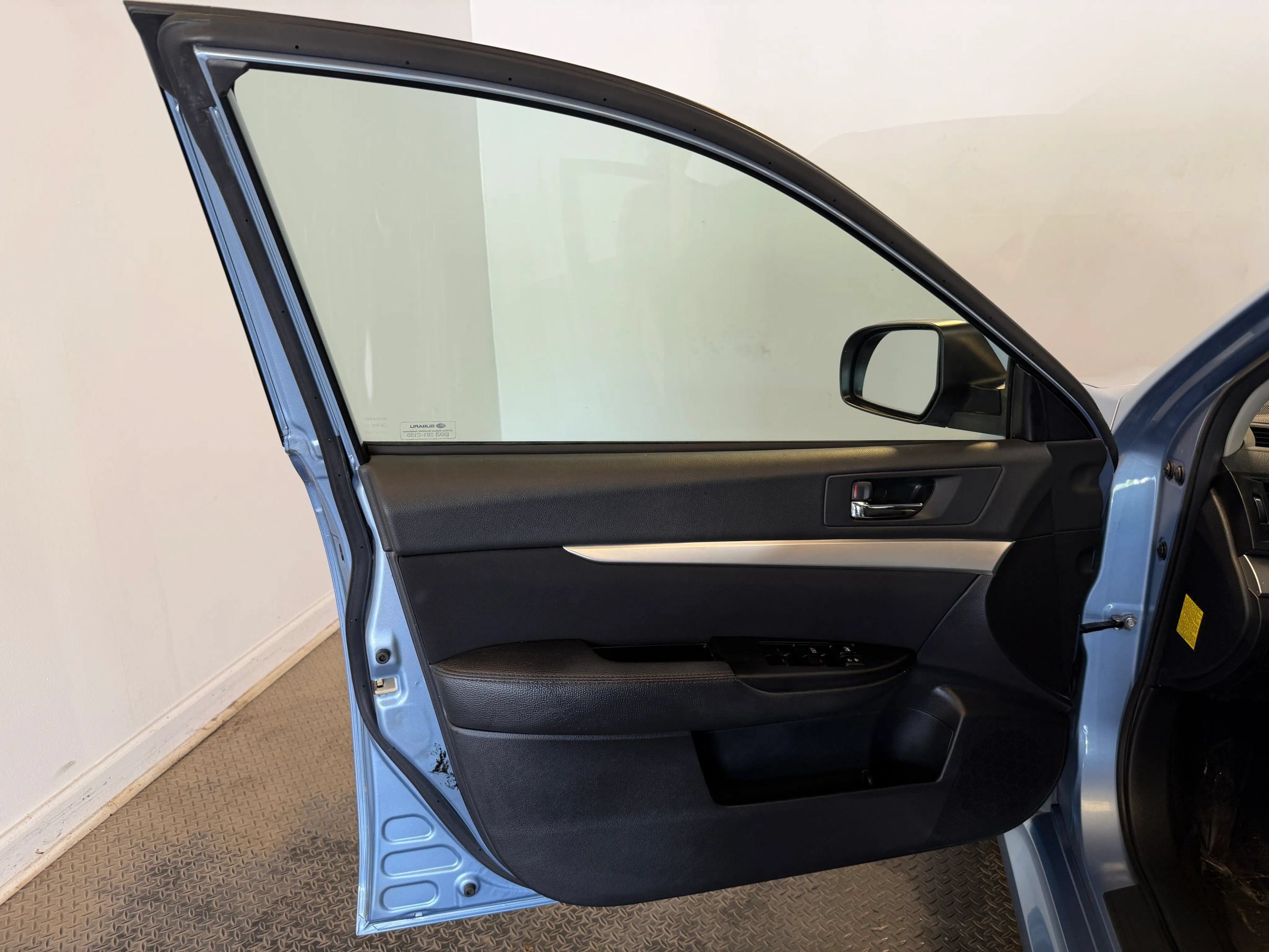 Used 2012 Subaru Legacy 2.5i Premium AWD/4WD image 8