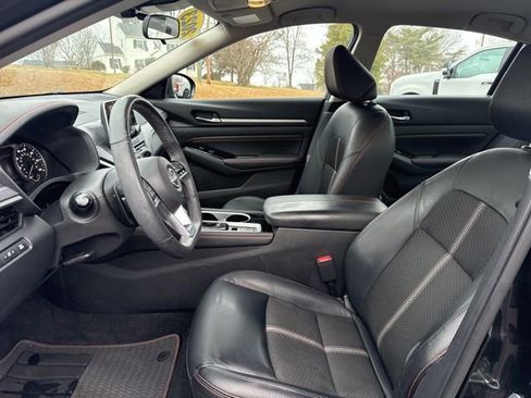Used 2023 Nissan Altima 2.5 SR AWD/4WD image 8