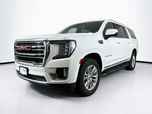 Used 2024 GMC Yukon XL SLT RWD image 3