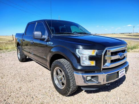Used 2015 Ford F150 XLT AWD/4WD image 7