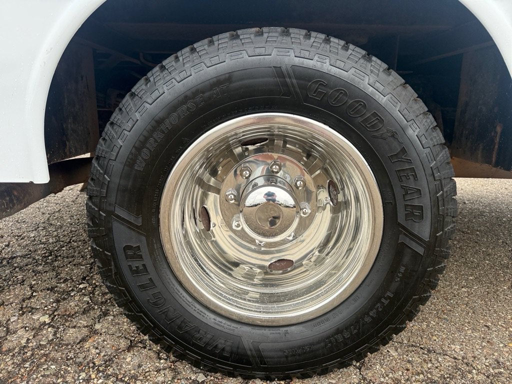 Used 2022 Ford F350 XL w/ Power Equipment Group RWD image 26
