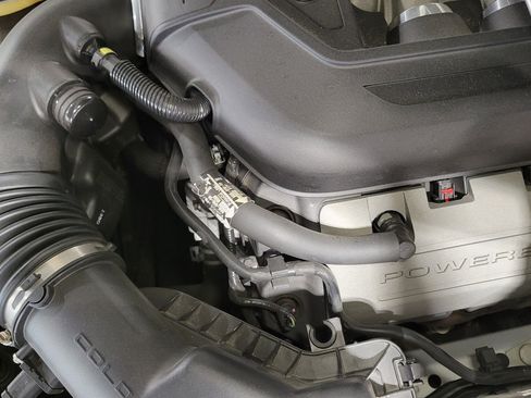 Used 2011 Ford Mustang GT Premium w/ Electronics Pkg RWD image 9