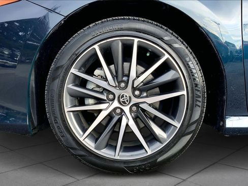 Used 2021 Toyota Camry XLE image 10