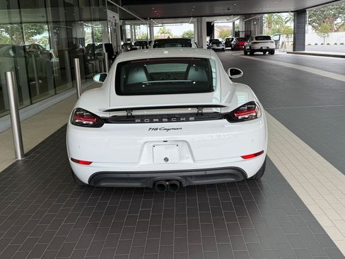 Certified 2024 Porsche 718 Cayman RWD image 11