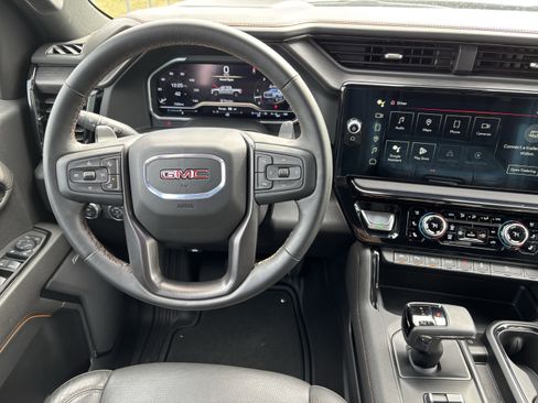 Used 2024 GMC Sierra 1500 AT4 w/ Technology Package image 30