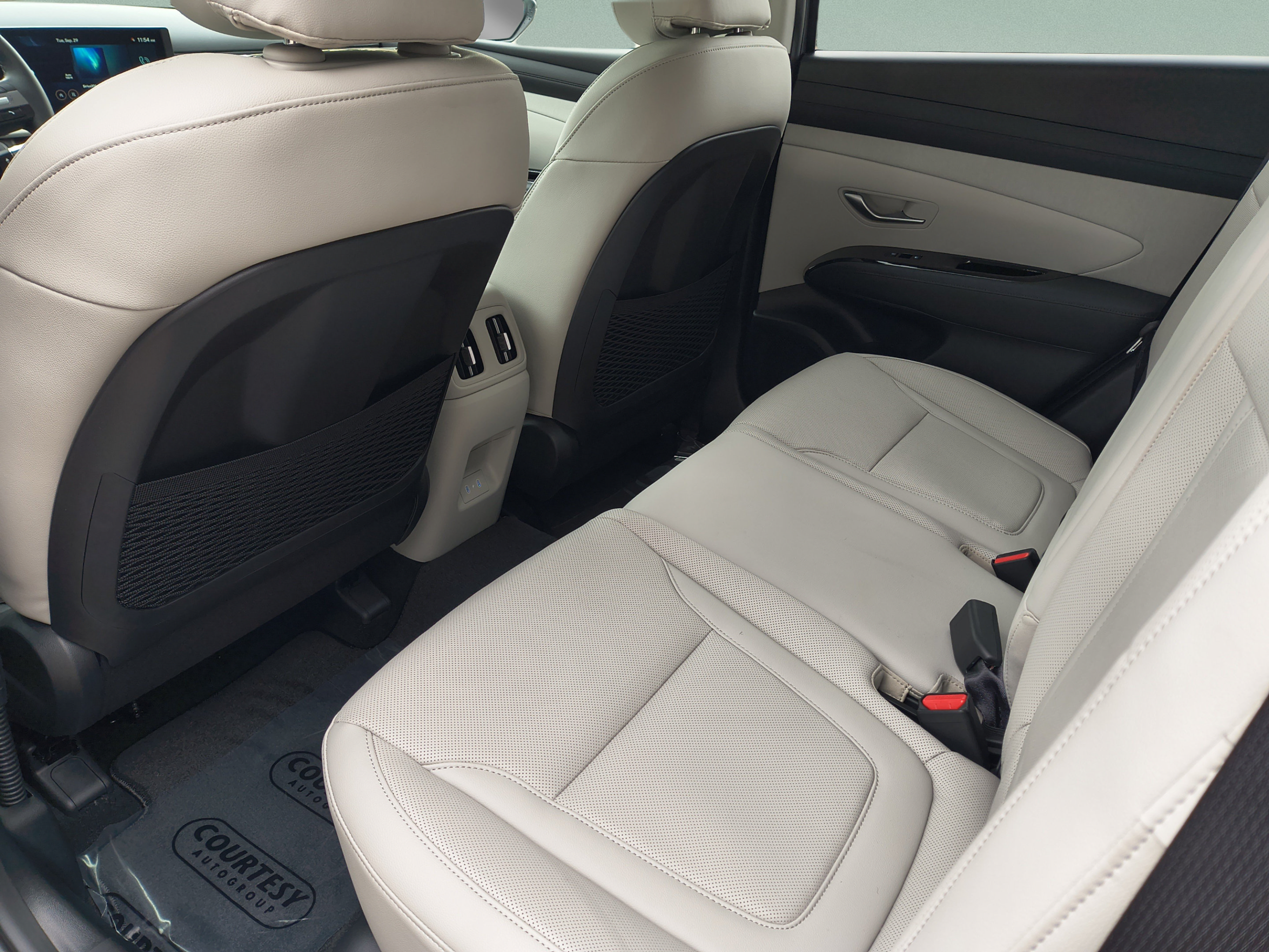 New 2026 Hyundai Tucson Limited FWD image 16