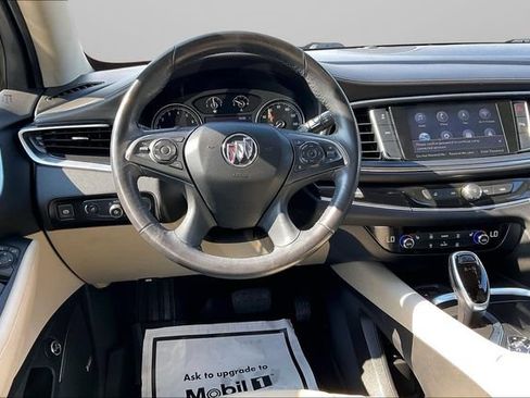 Used 2021 Buick Enclave Essence w/ Sound and Sites Package AWD/4WD image 5