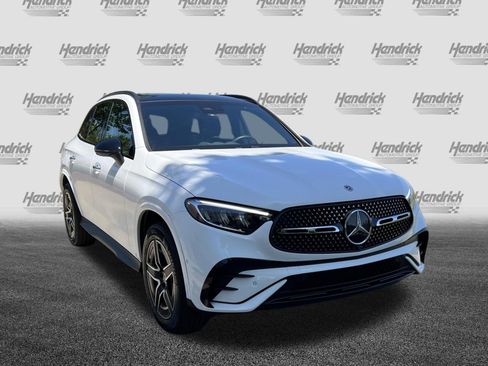 Certified 2025 Mercedes-Benz GLC 300 4MATIC image 2