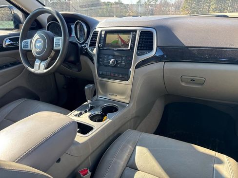Used 2012 Jeep Grand Cherokee Laredo image 22