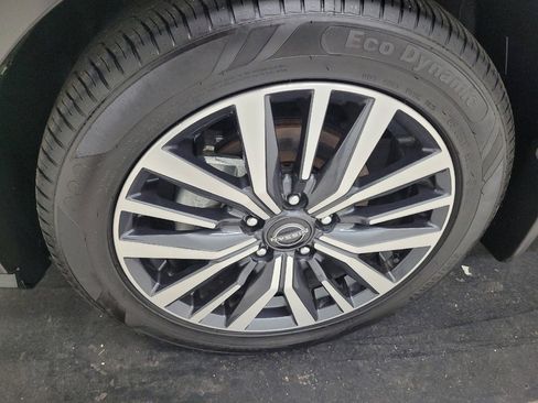 Used 2023 Nissan Kicks SV FWD image 31
