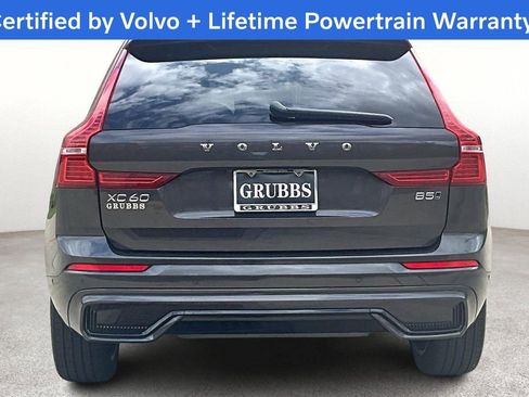 Used 2025 Volvo XC60 B5 Plus image 7