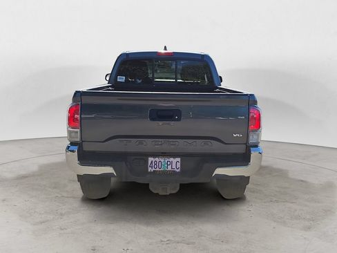 Used 2021 Toyota Tacoma TRD Off-Road w/ TRD Premium Off Road Package AWD/4WD image 6
