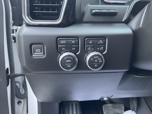 Used 2023 GMC Sierra 1500 Denali Ultimate image 30