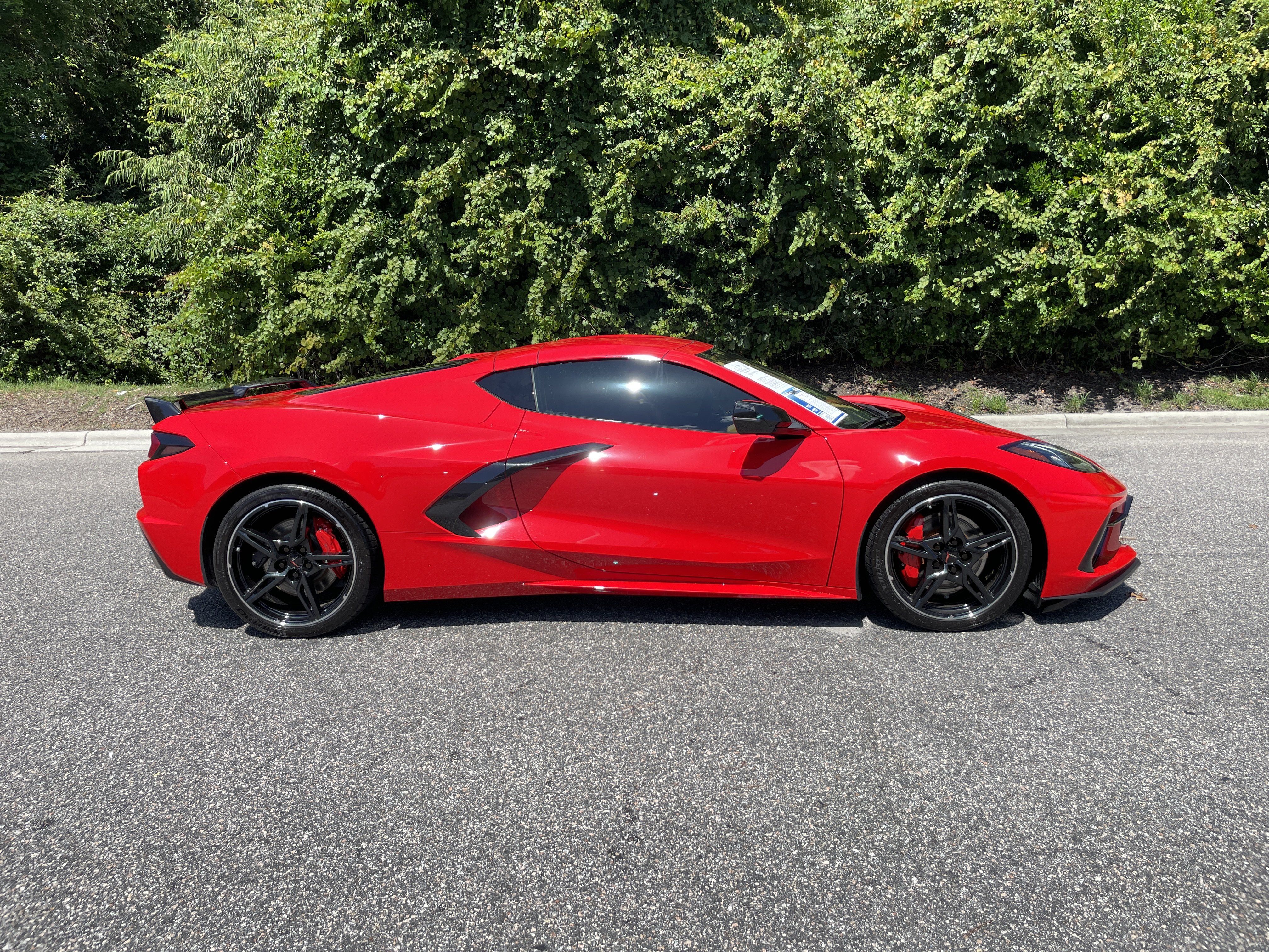 Used 2022 Chevrolet Corvette Stingray Premium Cpe w/ Z51 Performance Package RWD image 10