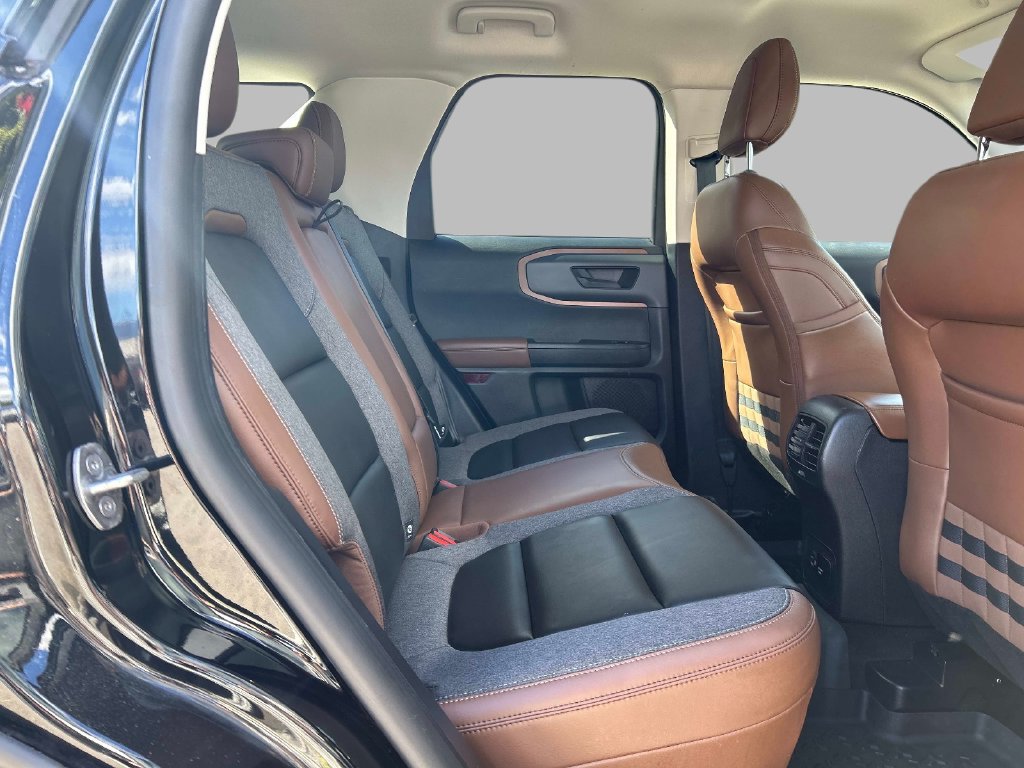 Used 2024 Ford Bronco Sport Outer Banks AWD/4WD image 16