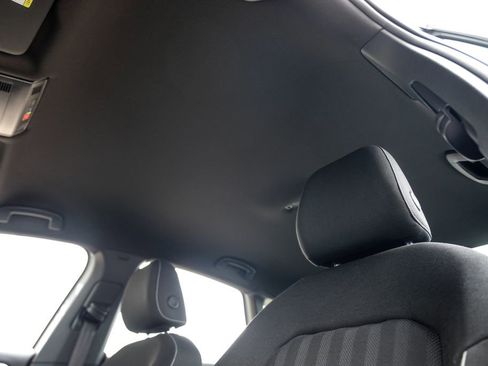 Used 2022 Volkswagen Jetta Sport image 40