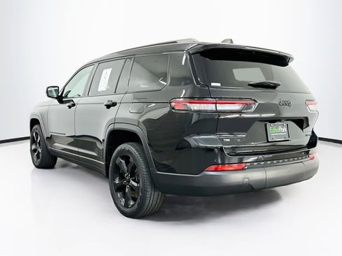 Used 2023 Jeep Grand Cherokee L Limited w/ Black Appearance Package AWD/4WD image 5