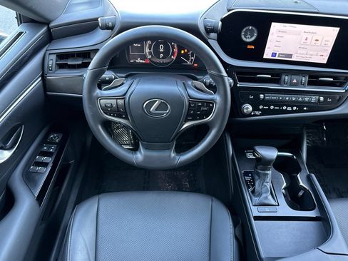 Used 2024 Lexus ES 350 FWD image 14