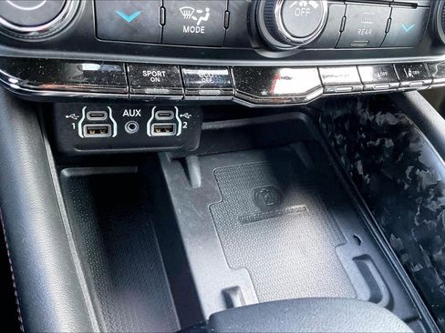 Used 2022 Dodge Durango R/T AWD/4WD image 32