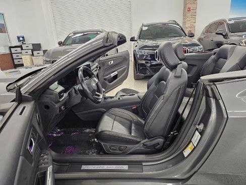 Used 2025 Ford Mustang Premium RWD image 35