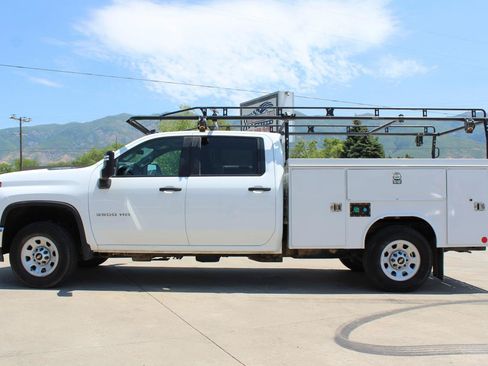 Used 2024 Chevrolet Silverado 3500 W/T w/ WT Convenience Package AWD/4WD image 37
