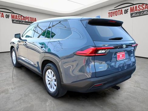 Certified 2024 Toyota Grand Highlander AWD image 3
