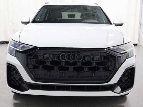 Used 2025 Audi Q8 Premium Plus w/ Premium Plus Package AWD/4WD image 14