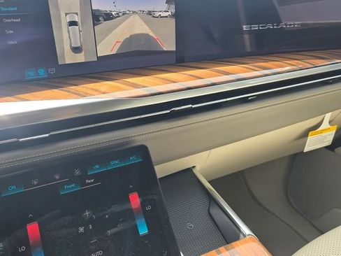 New 2026 Cadillac Escalade Platinum Sport AWD/4WD image 26