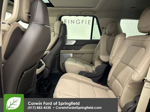 Used 2024 Lincoln Navigator Reserve image 29