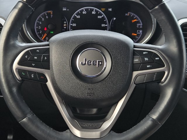 Used 2018 Jeep Grand Cherokee Overland AWD/4WD image 26