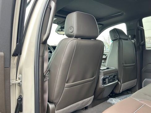 New 2026 GMC Sierra 1500 Denali w/ Denali Reserve Package image 18