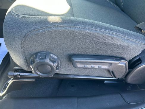 Used 2024 Jeep Wrangler Sahara image 19