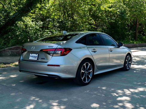 Certified 2026 Honda Civic Sport Touring image 9