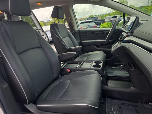 Used 2025 Honda Odyssey Elite image 10