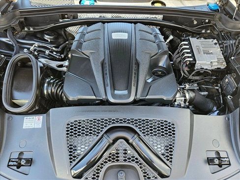 Used 2019 Porsche Macan S AWD/4WD image 28