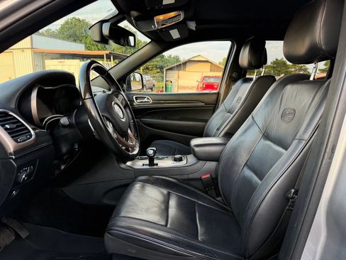 Used 2015 Jeep Grand Cherokee Overland AWD/4WD image 2