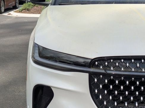 Used 2024 Lincoln Nautilus Reserve w/ Equipment Group 203A image 10